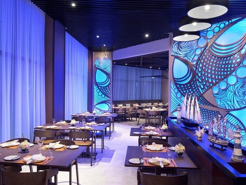 Wyndham Garden Ajman Corniche - restaurant.jpg